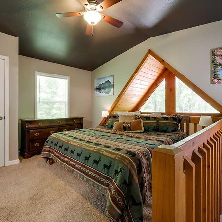 Cozy Whittier Cabin And Yard And Hot Tub, Pets Welcome Esterno foto