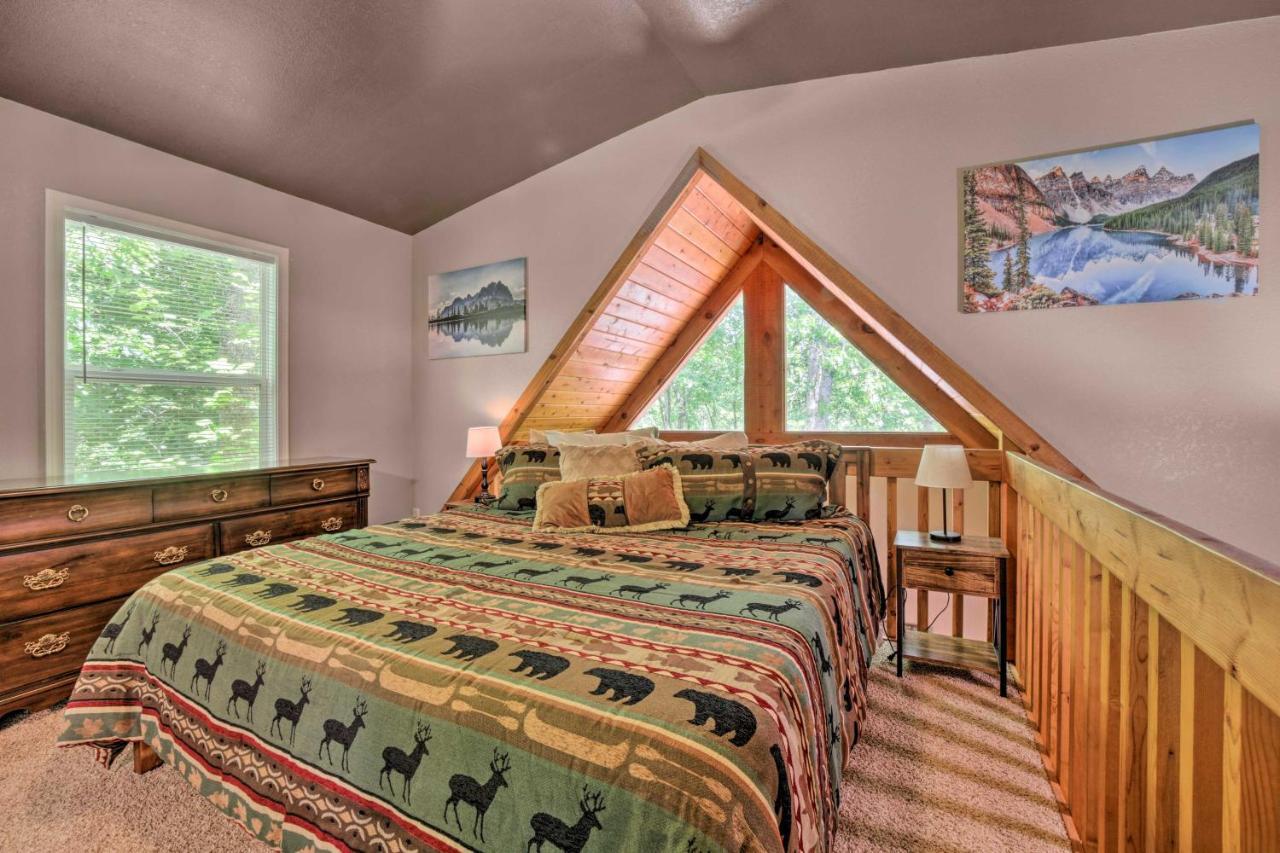 Cozy Whittier Cabin And Yard And Hot Tub, Pets Welcome Esterno foto