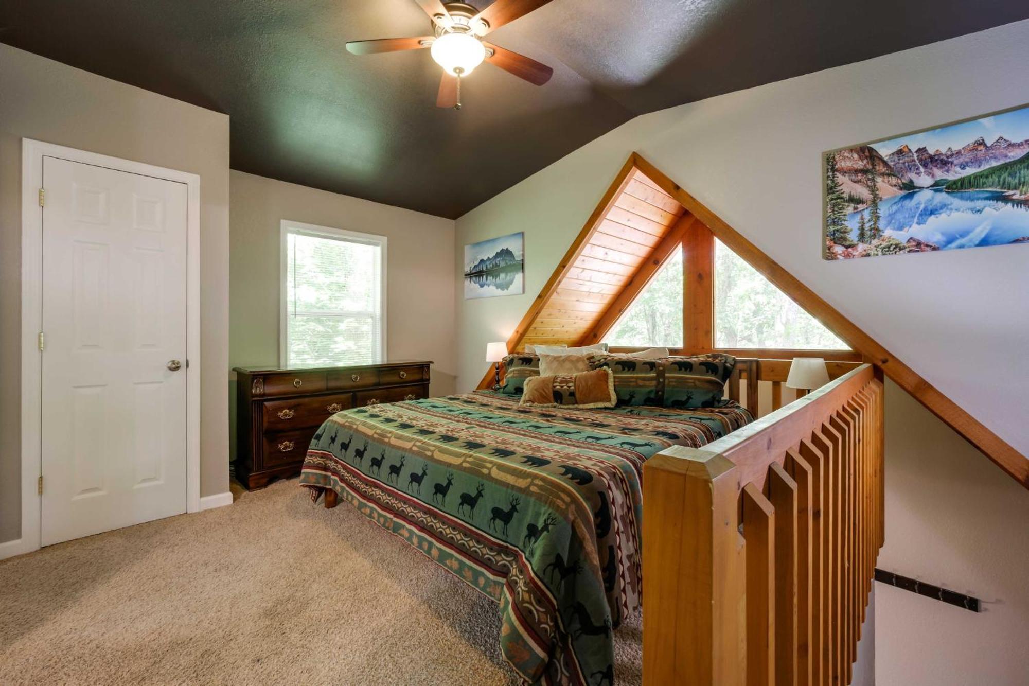 Cozy Whittier Cabin And Yard And Hot Tub, Pets Welcome Esterno foto