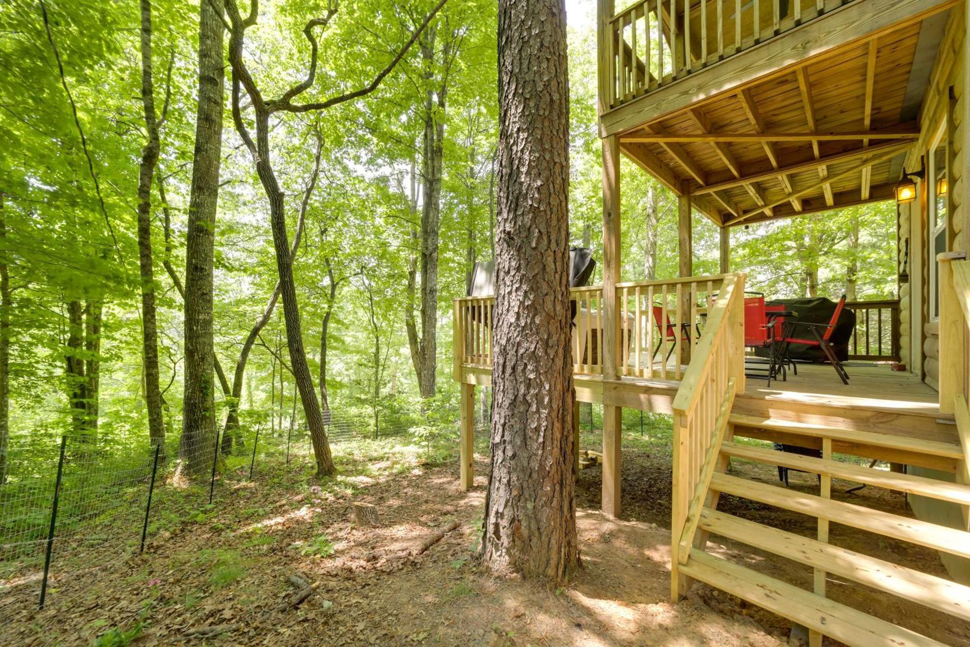 Cozy Whittier Cabin And Yard And Hot Tub, Pets Welcome Esterno foto